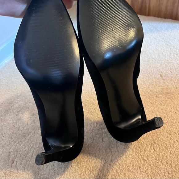 Kendall & Kylie Velvet  Pumps - Picture 6 of 9